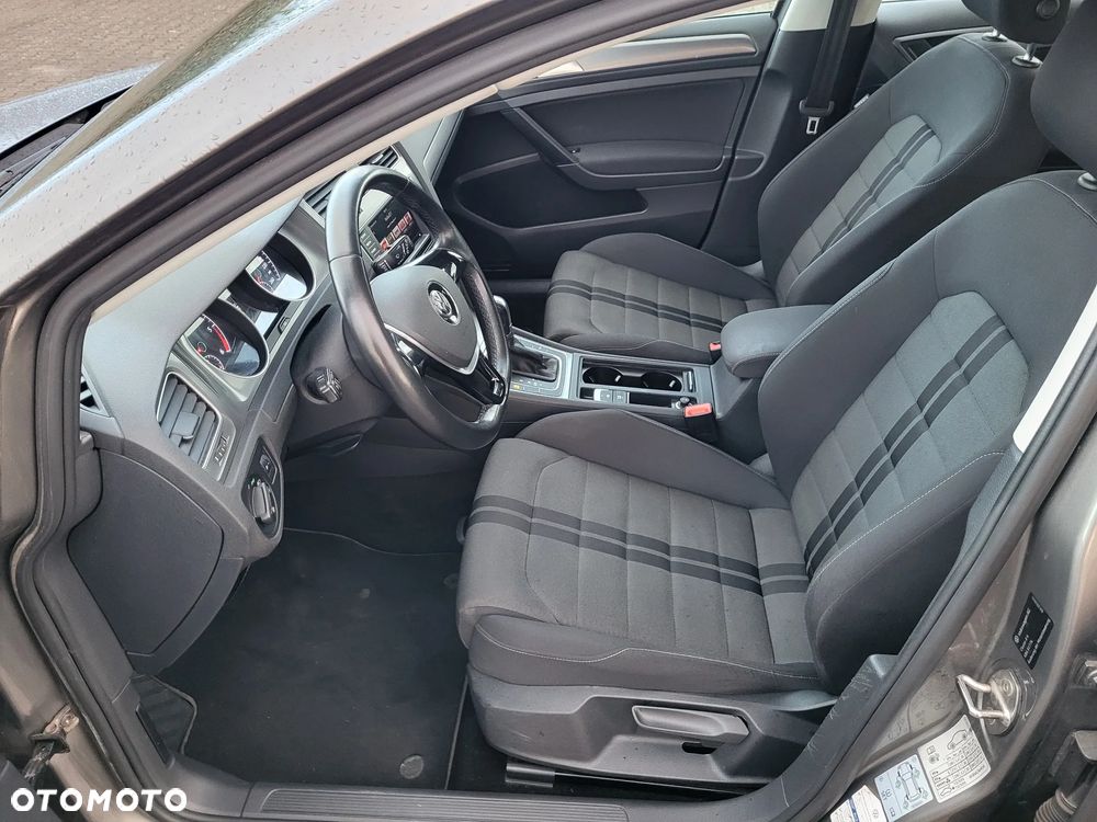 Volkswagen Golf 1.6 TDI BlueMotion Technology DSG Trendline - 11