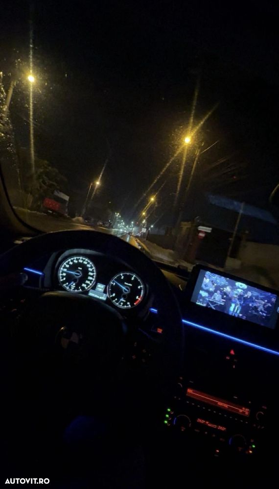 BMW Seria 3 318d - 11