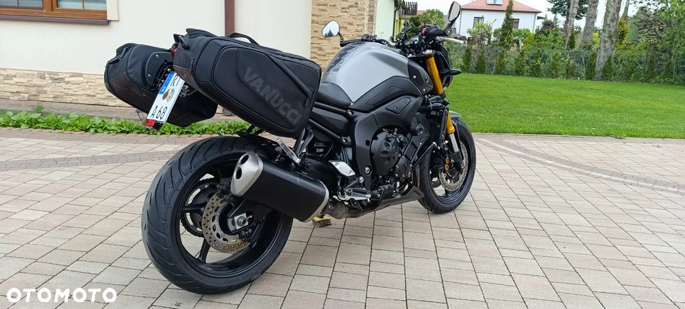 Yamaha FZ8 - 6