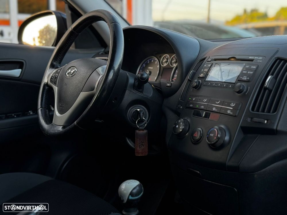 Hyundai i30 CW 1.4 CVVT Blue Comfort - 10