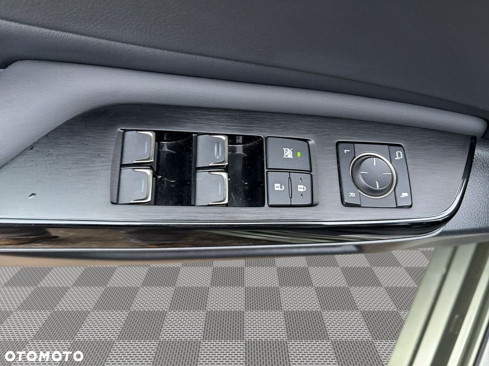 Lexus ES - 11