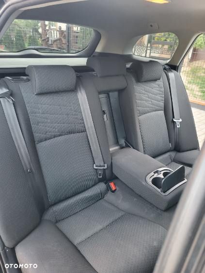 Toyota Avensis 2.0 Sol plus EU5 - 27