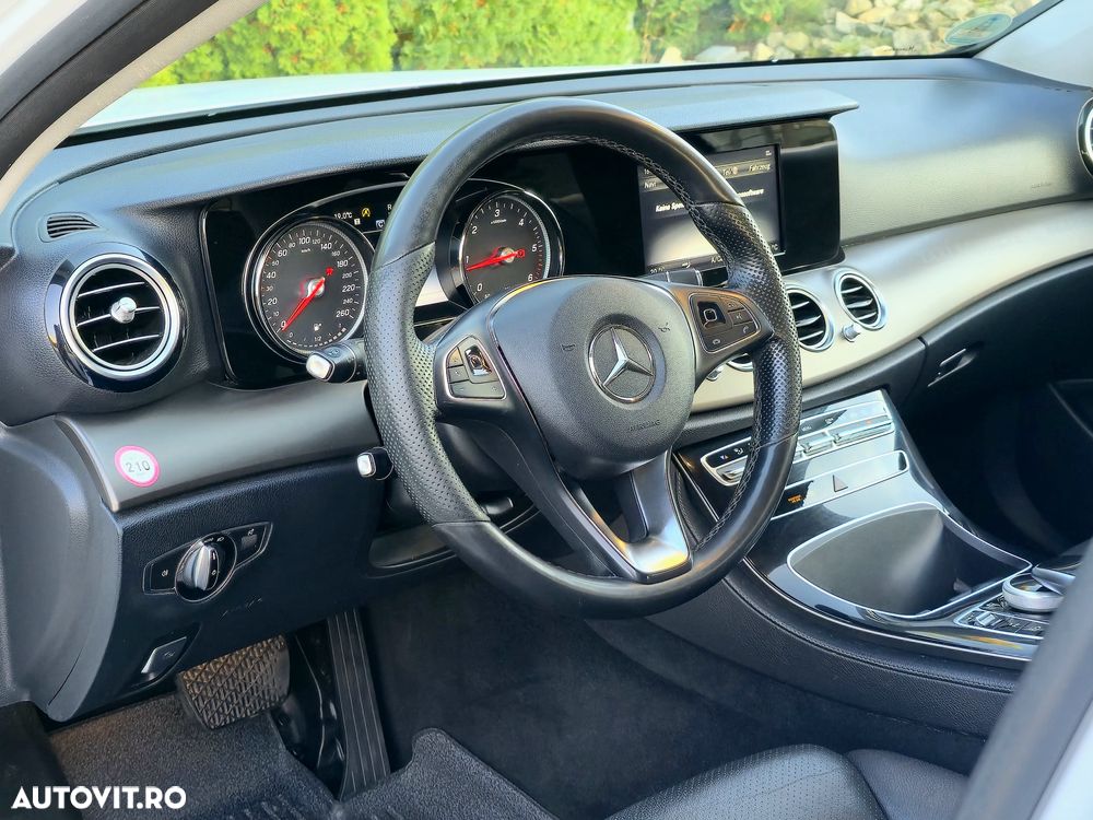Mercedes-Benz E 200 d T-Modell Aut - 26