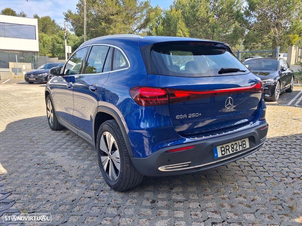 Mercedes-Benz EQA 250+ Progressive - 8