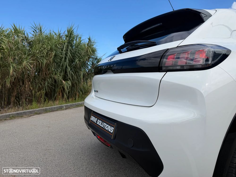 Peugeot e-208 Active - 18