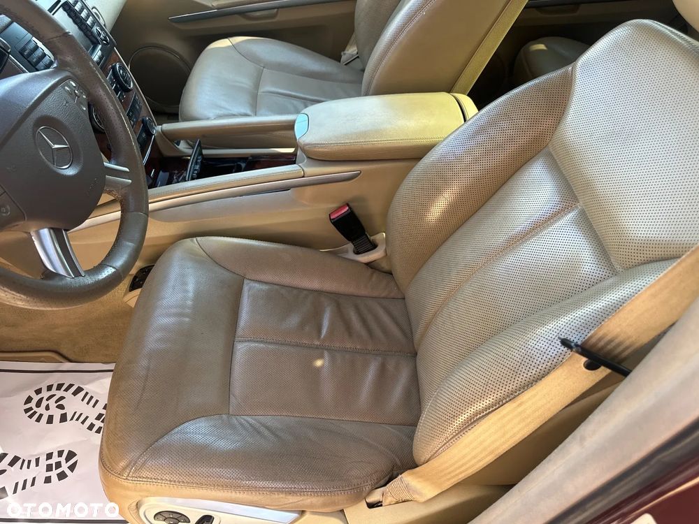 Mercedes-Benz GL - 13