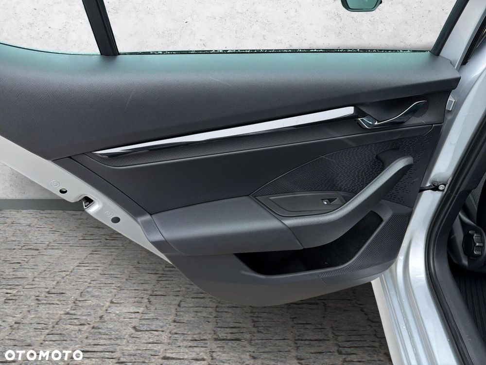 Skoda Octavia 1.5 TSI ACT Ambition - 33