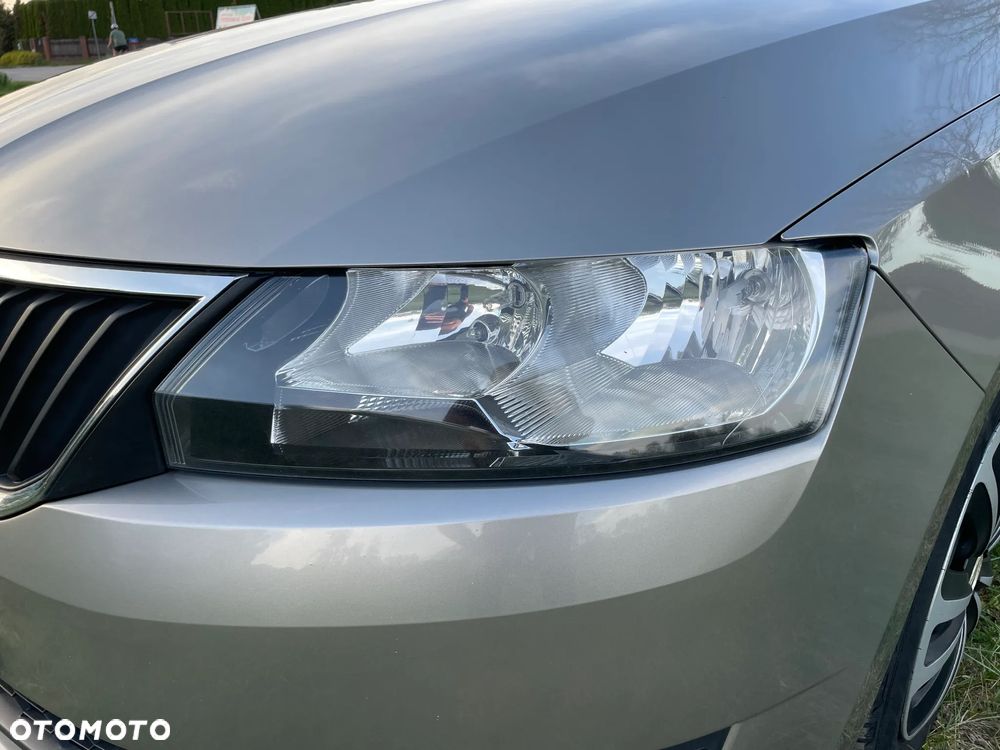 Skoda RAPID Spb 1.6 TDI DPF Active - 16