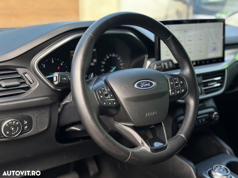 Ford Focus 1.5 EcoBlue Start-Stopp-System Aut. TITANIUM DESIGN - 17