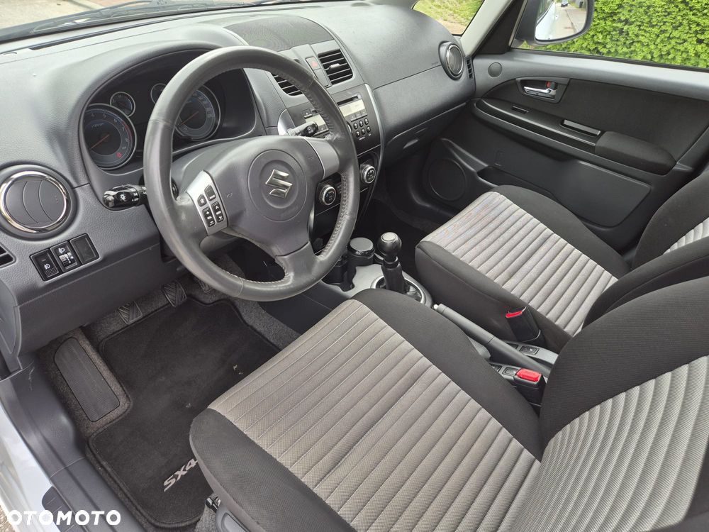 Suzuki SX4 1.6 Premium 2012 - 5