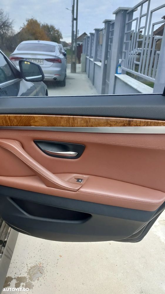 BMW Seria 5 520d Touring Aut. Luxury Line - 19