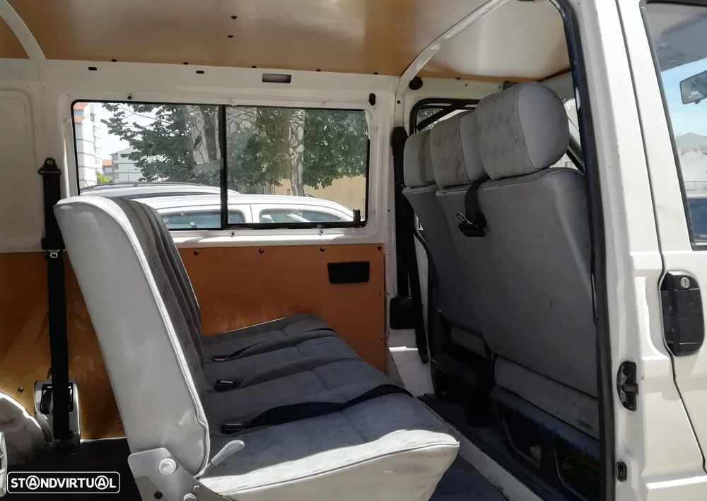 VW Transporter - 17