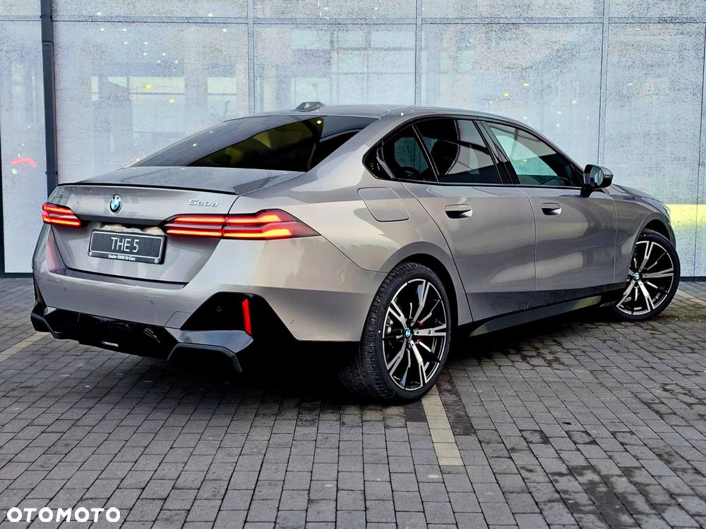 BMW Seria 5 520d xDrive mHEV - 6