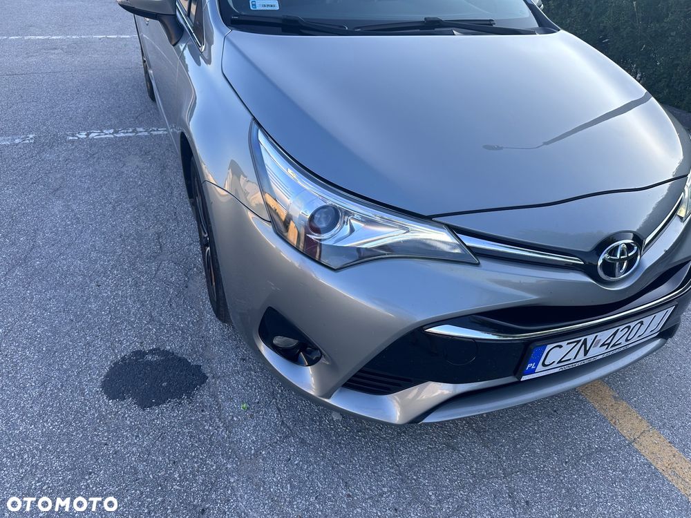 Toyota Avensis 1.8 Premium MS - 15