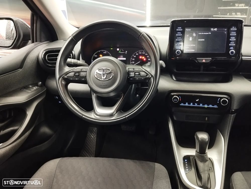 Toyota Yaris 1.5 HDF Comfort Plus - 13