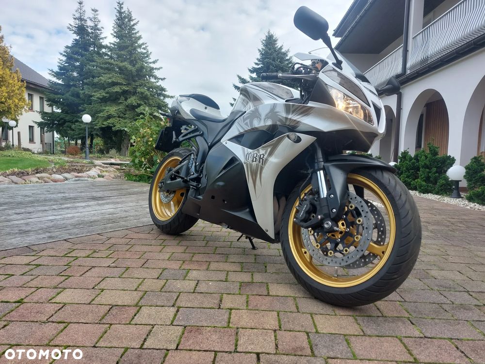 Honda CBR - 10