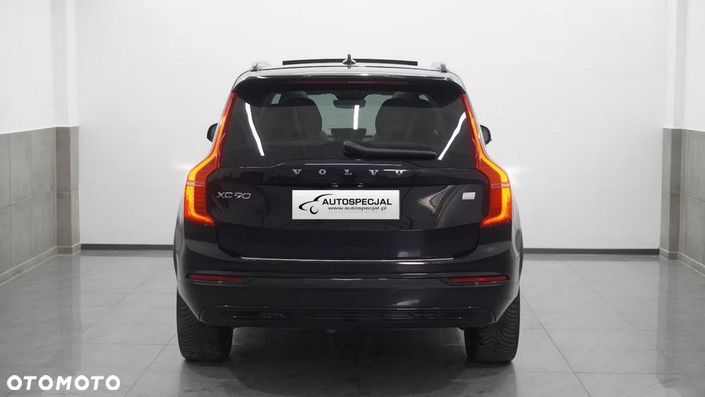 Volvo XC 90 T8 AWD Plug-In Hybrid Ultimate Dark 7os - 3