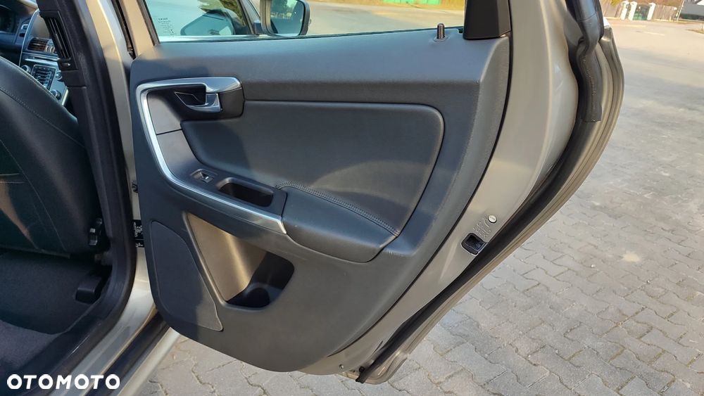 Volvo XC 60 D3 Edition Pro - 33