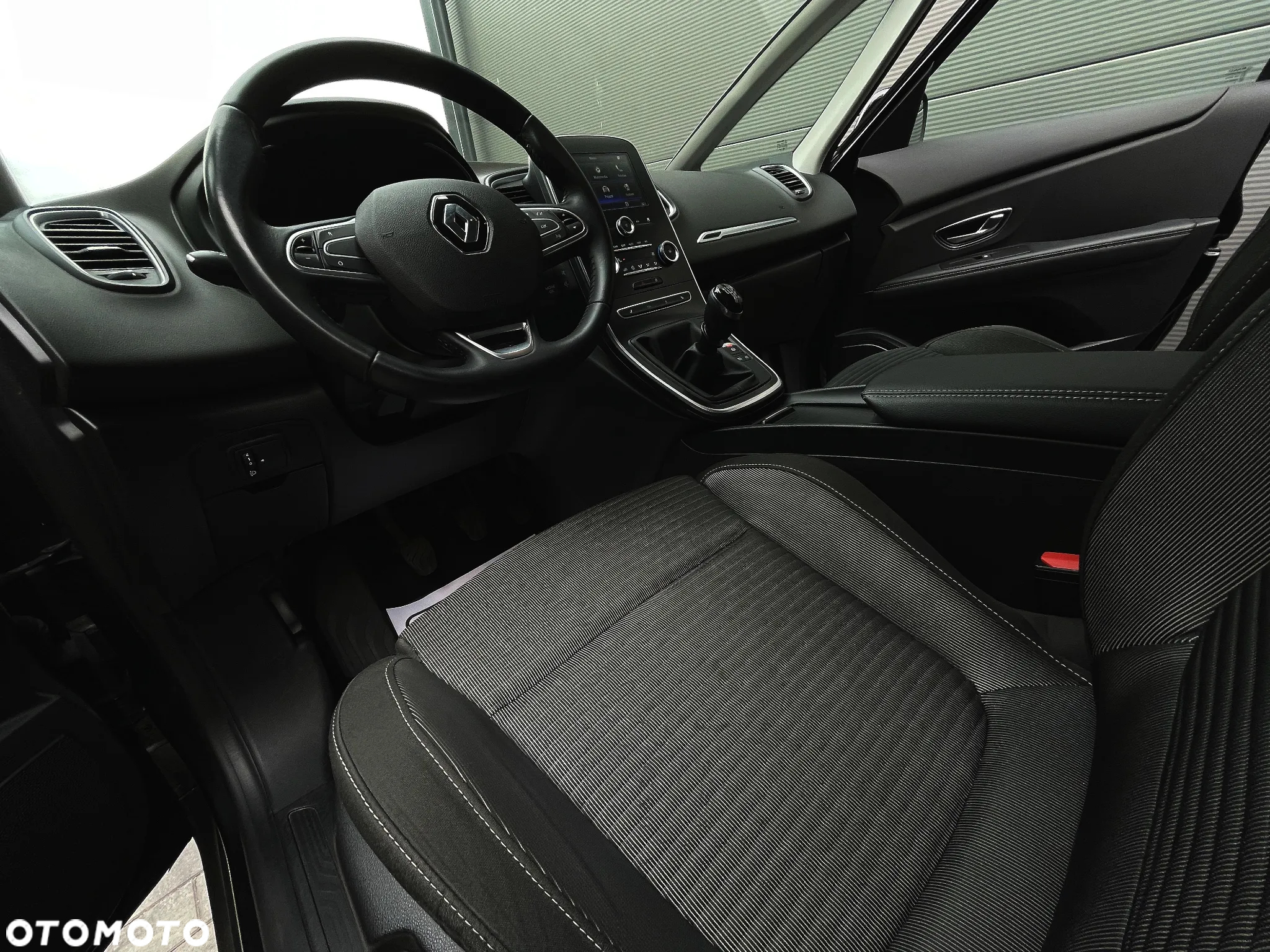Renault Grand Scenic Gr 1.3 TCe FAP Intens - 14
