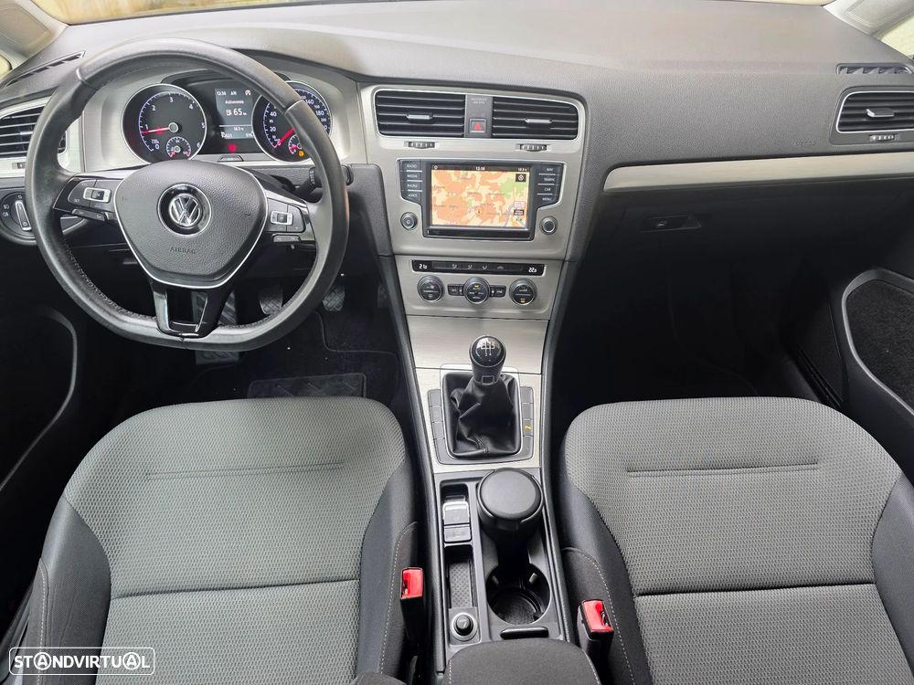 VW Golf 1.6 TDi GPS Edition - 24