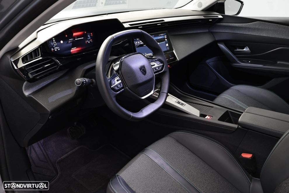 Peugeot 308 SW 1.2 PureTech Allure EAT8 - 23