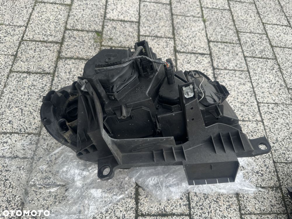 BMW X3 E83 LAMPA PRZOD PRAWA LEWA EUROPA - 6