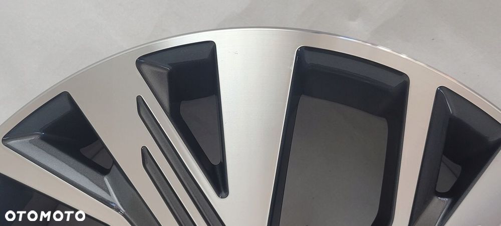 FELGA AUDI Q4 E-TRON 8x19 19 ET45 5x112 89A601025C - 7