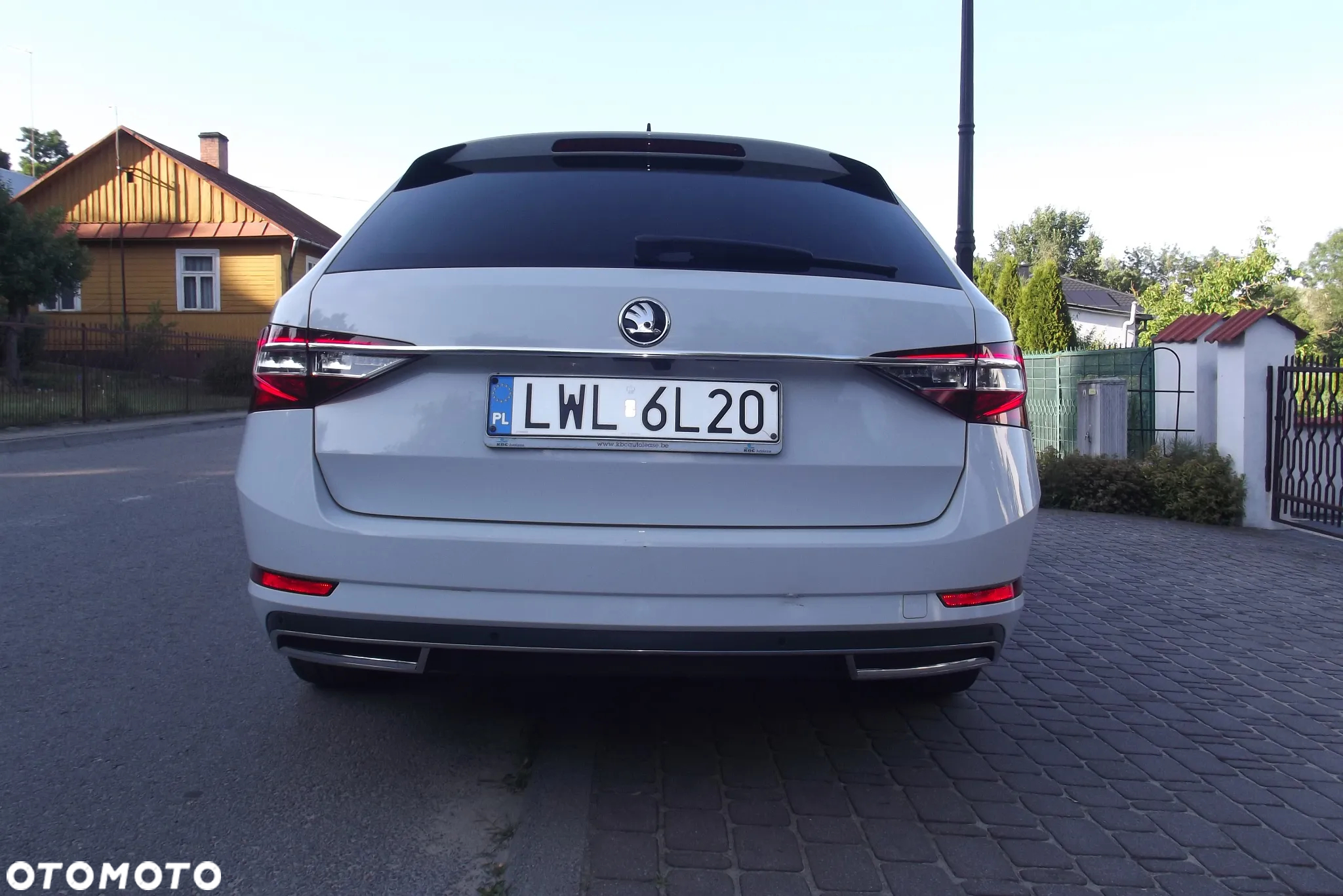 Skoda Superb 2.0 TDI Style DSG7 - 20