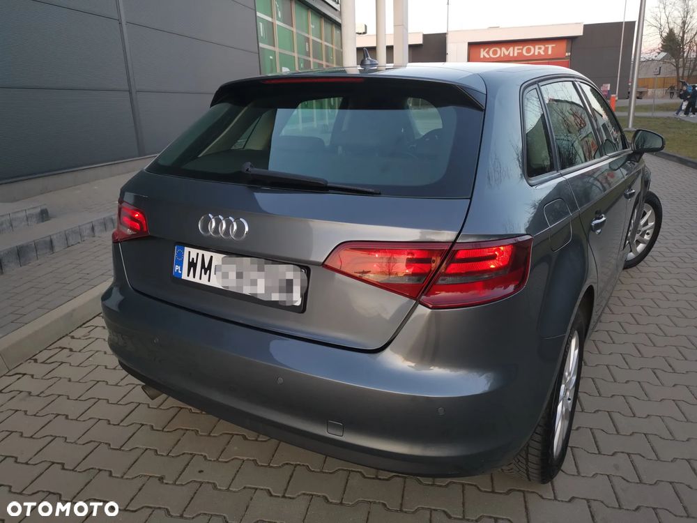 Audi A3 Sportback 1.6 TDI Ambition - 12