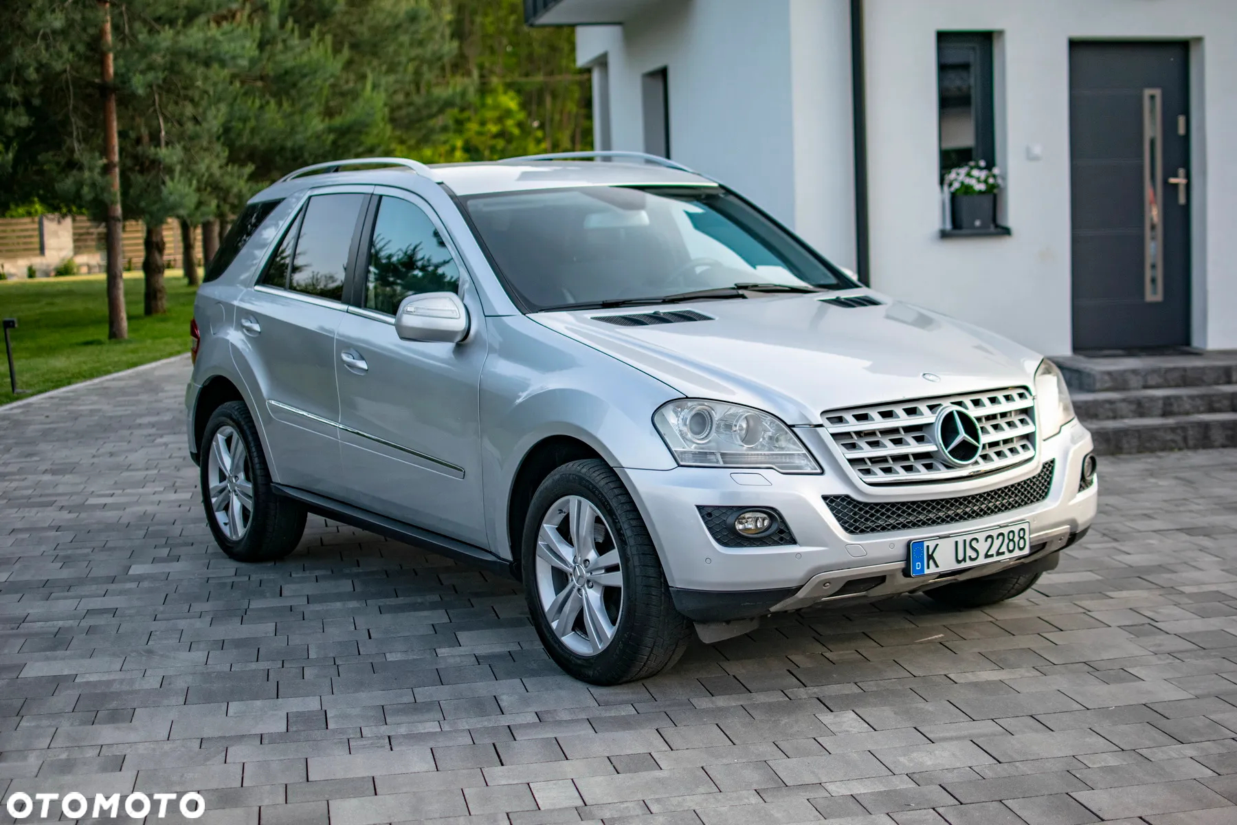 Mercedes-Benz ML - 10
