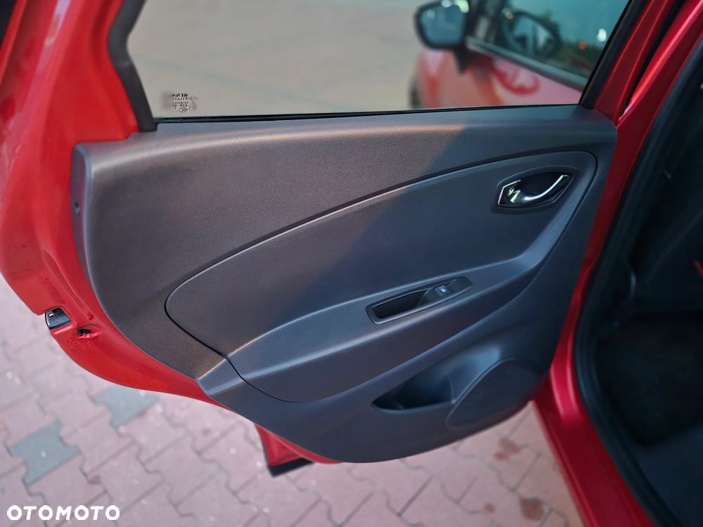 Renault Captur 0.9 Energy TCe Helly Hansen - 13