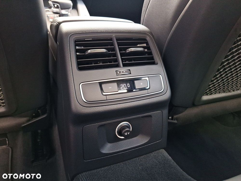 Audi A4 Limousine - 25