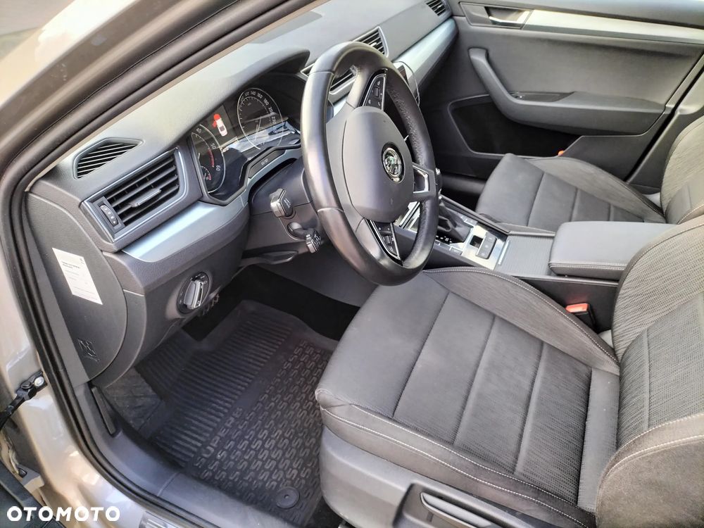 Skoda Superb 2.0 TDI Ambition DSG7 - 1