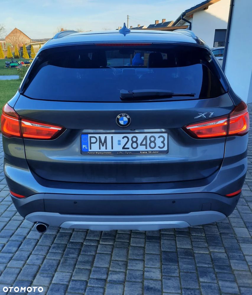 BMW X1 sDrive18d xLine - 5