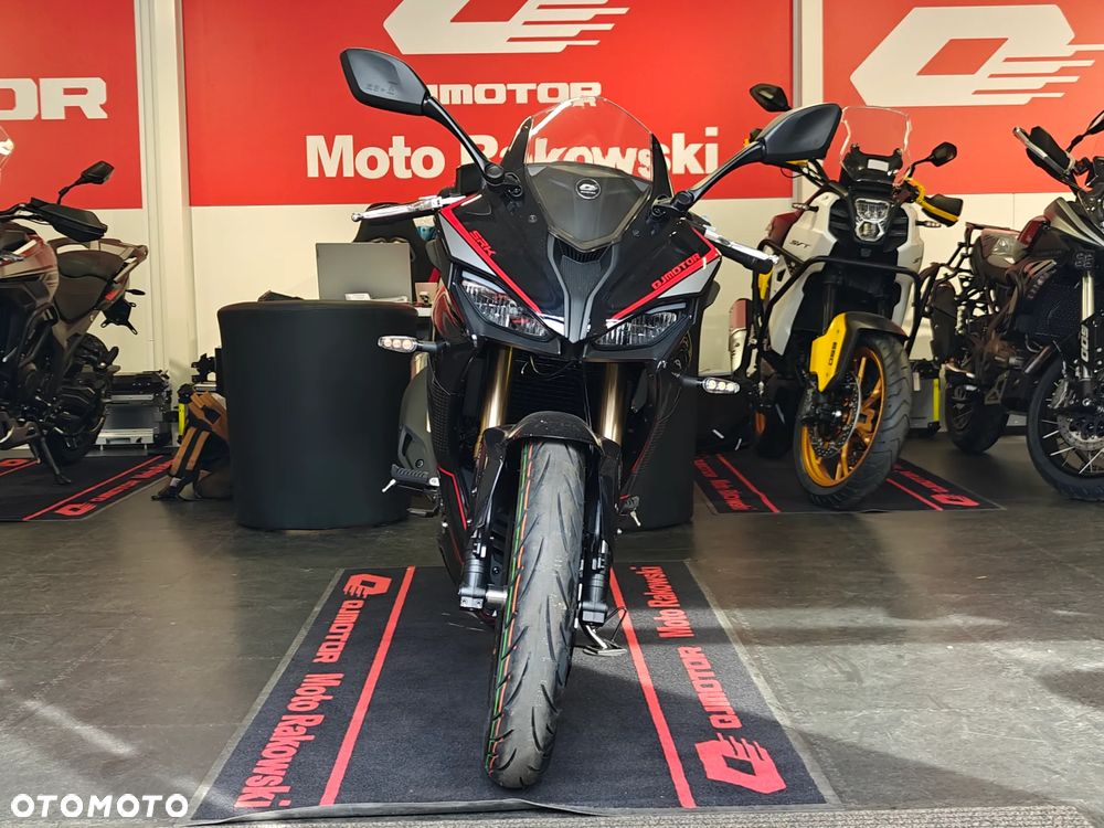 QJMOTOR SRK 125R - 4