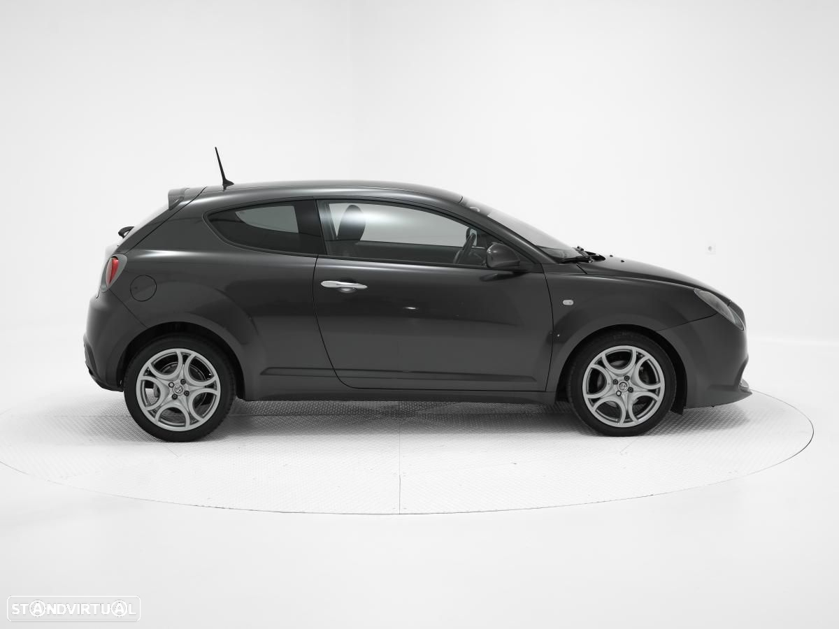 Alfa Romeo MiTo - 2