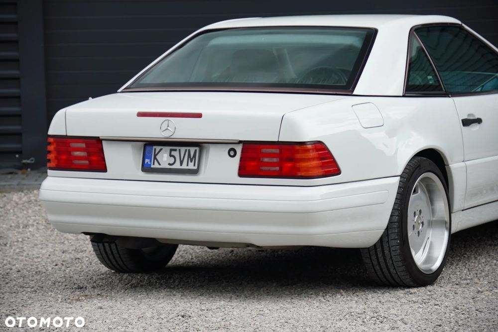 Mercedes-Benz SL - 24
