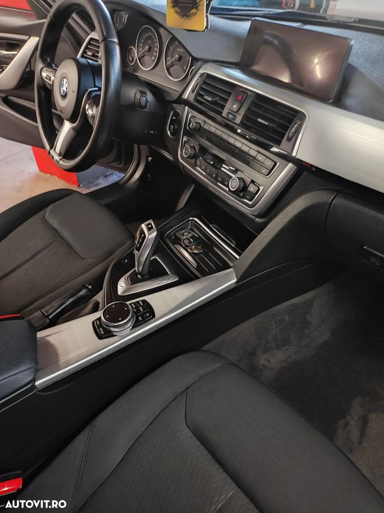 BMW Seria 3 320d Aut. Blue Performance Luxury Line - 2