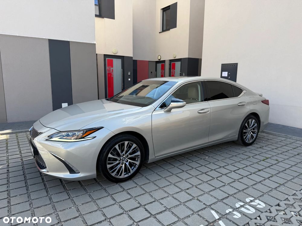 Lexus ES 300h Prestige - 2