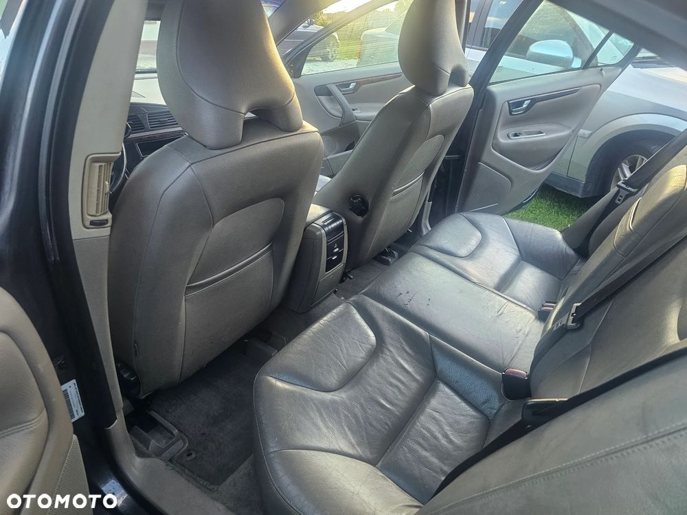 Volvo S60 2.4 D - 6