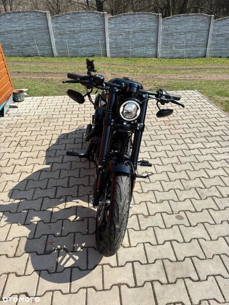 Harley-Davidson Sportster Roadster 1200R - 9