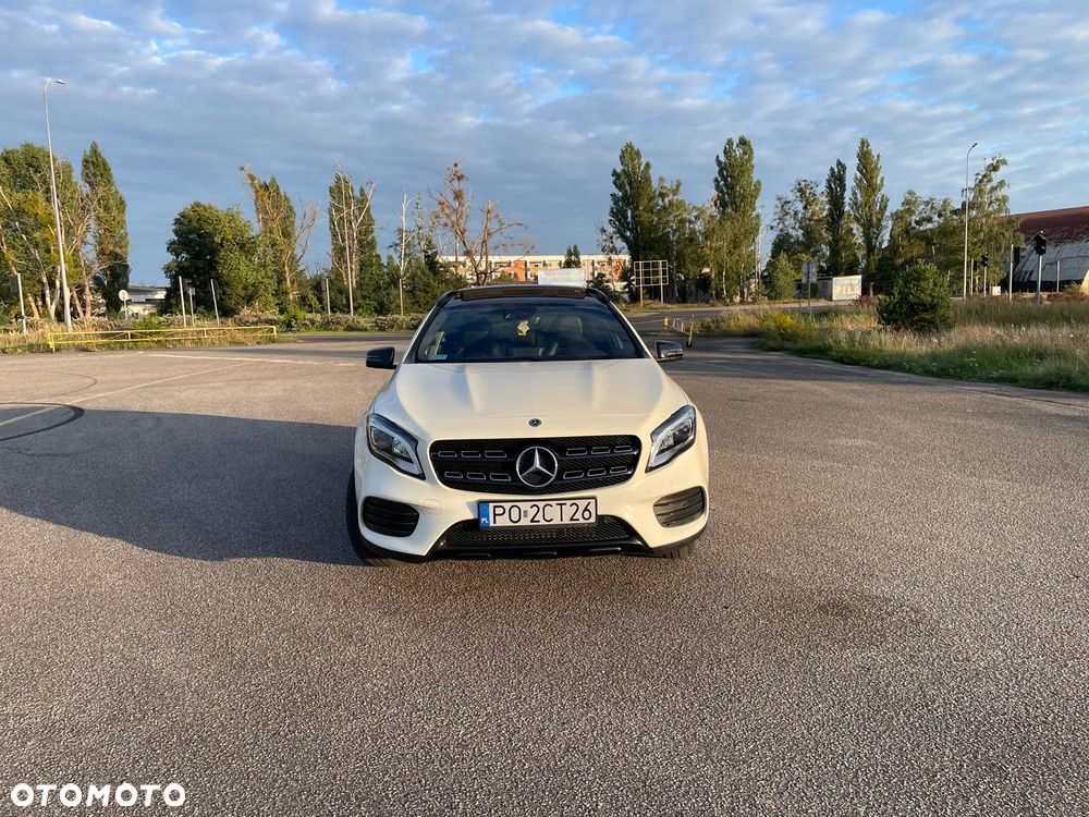 Mercedes-Benz GLA 200 7G-DCT AMG Line - 3