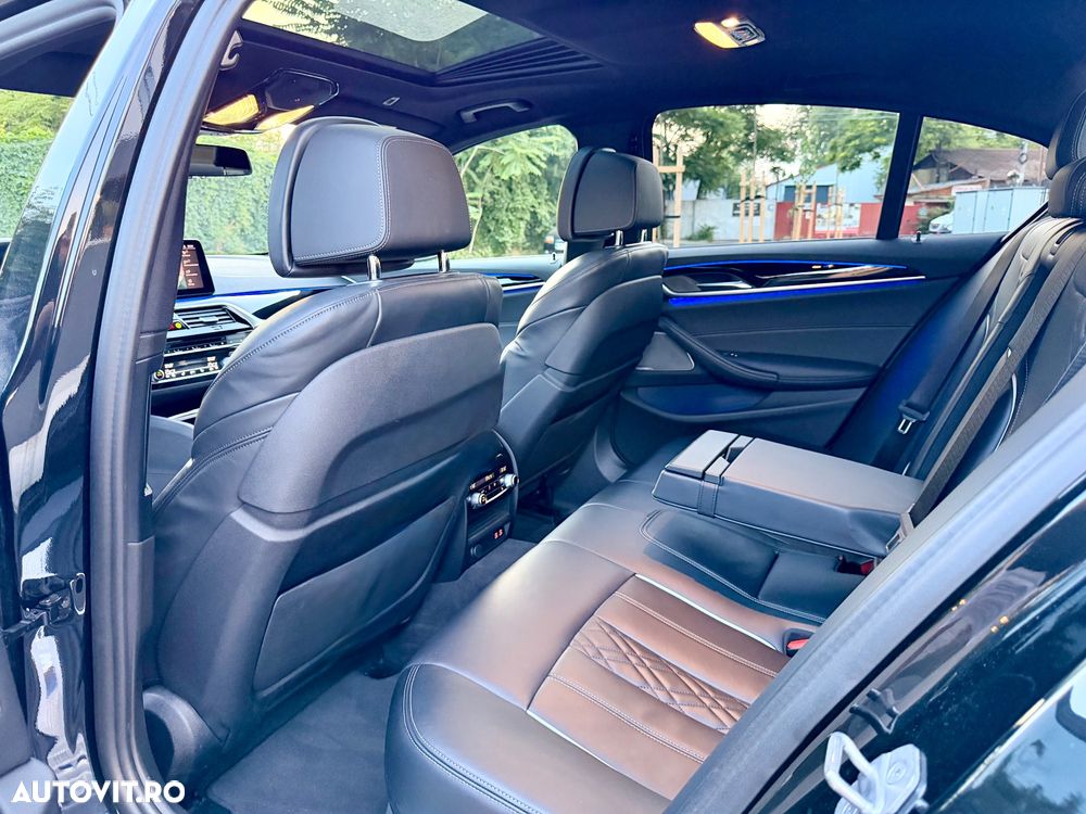 BMW M5 M550i xDrive AT - 18