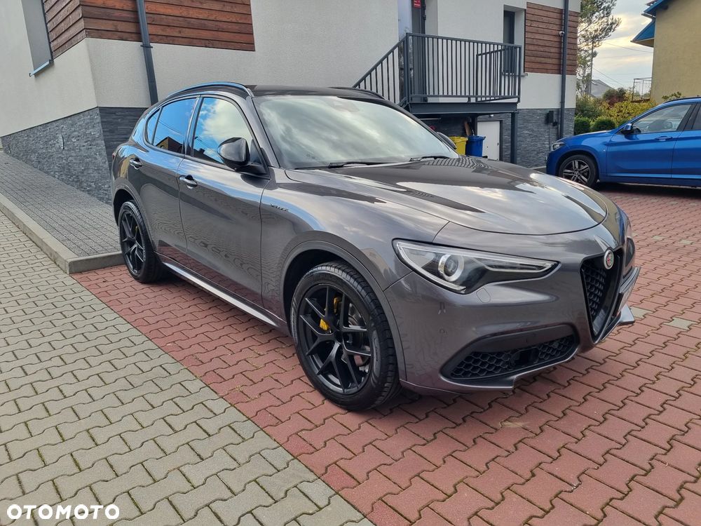Alfa Romeo Stelvio - 2