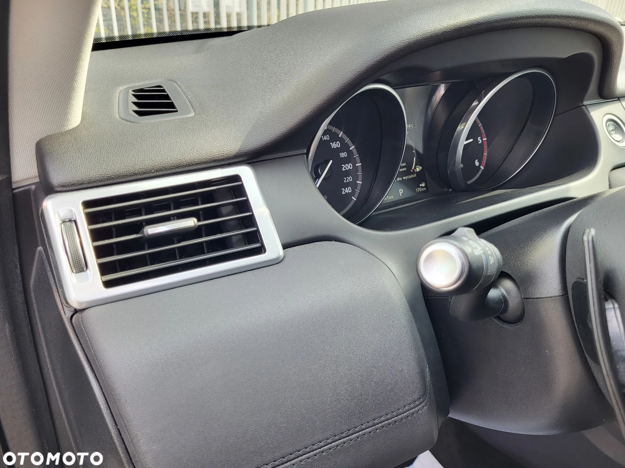 Land Rover Discovery Sport 2.0 TD4 HSE - 6