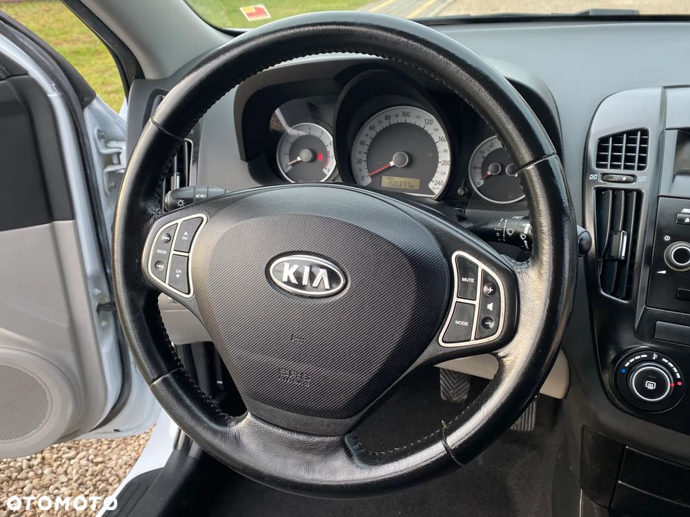 Kia Ceed 1.4 CVVT EX - 34