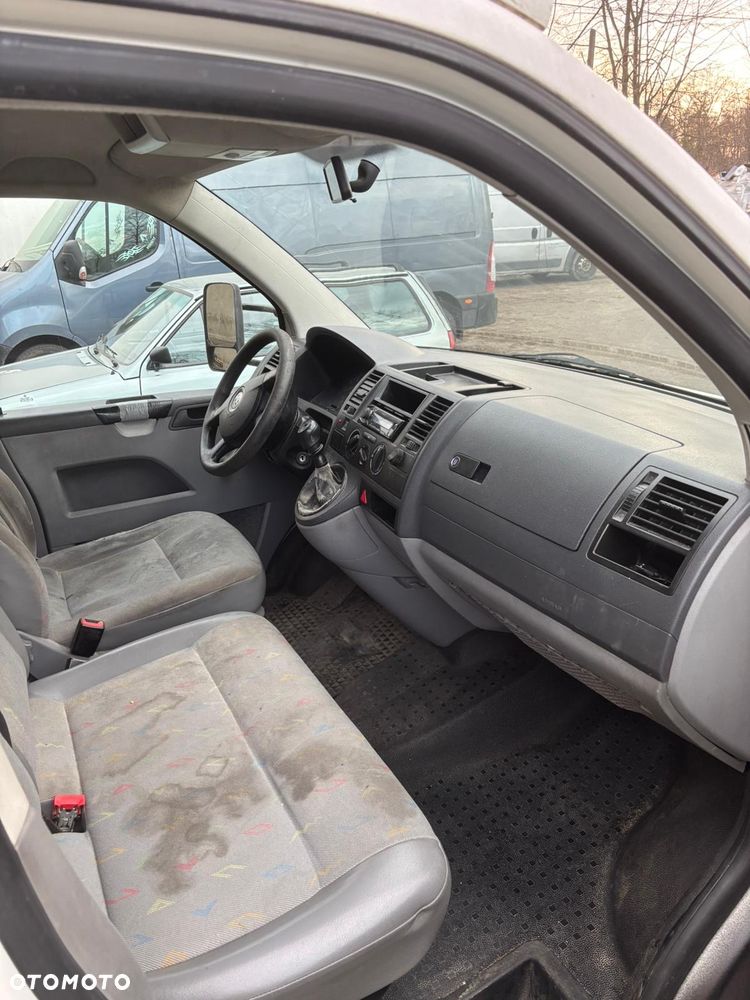 Volkswagen T5 Autochlodnia kontener - 8