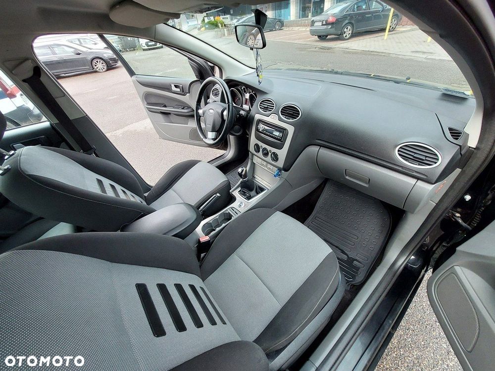 Ford Focus - 16