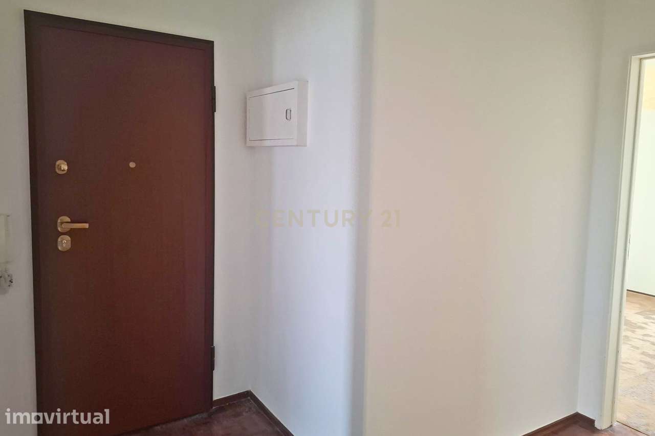 Apartamento T2 no Lumiar - Grande imagem: 4/26