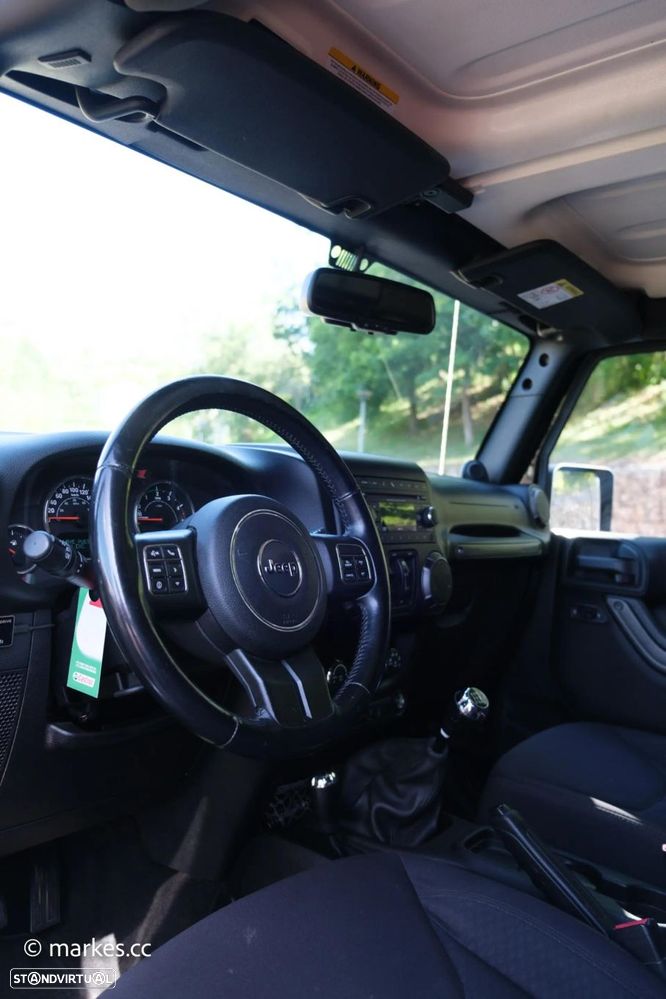 Jeep Wrangler Unlimited - 17